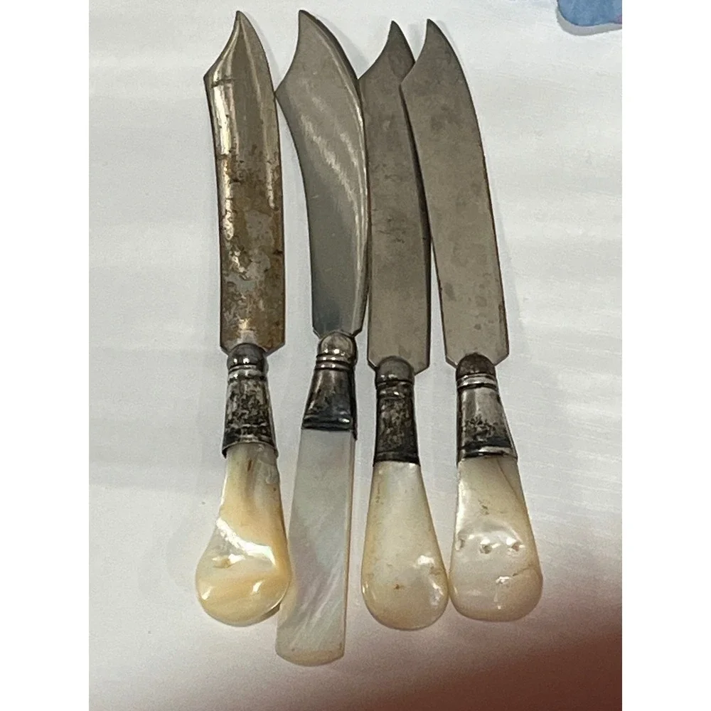 Antique Sheffield Mother of Pearl‎ Butter Knives mismatched Set of 4 1800s